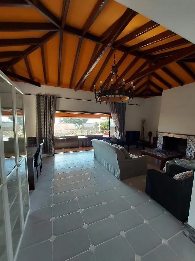 度假居 Villa Con Piscina Privada 托雷莫利诺斯